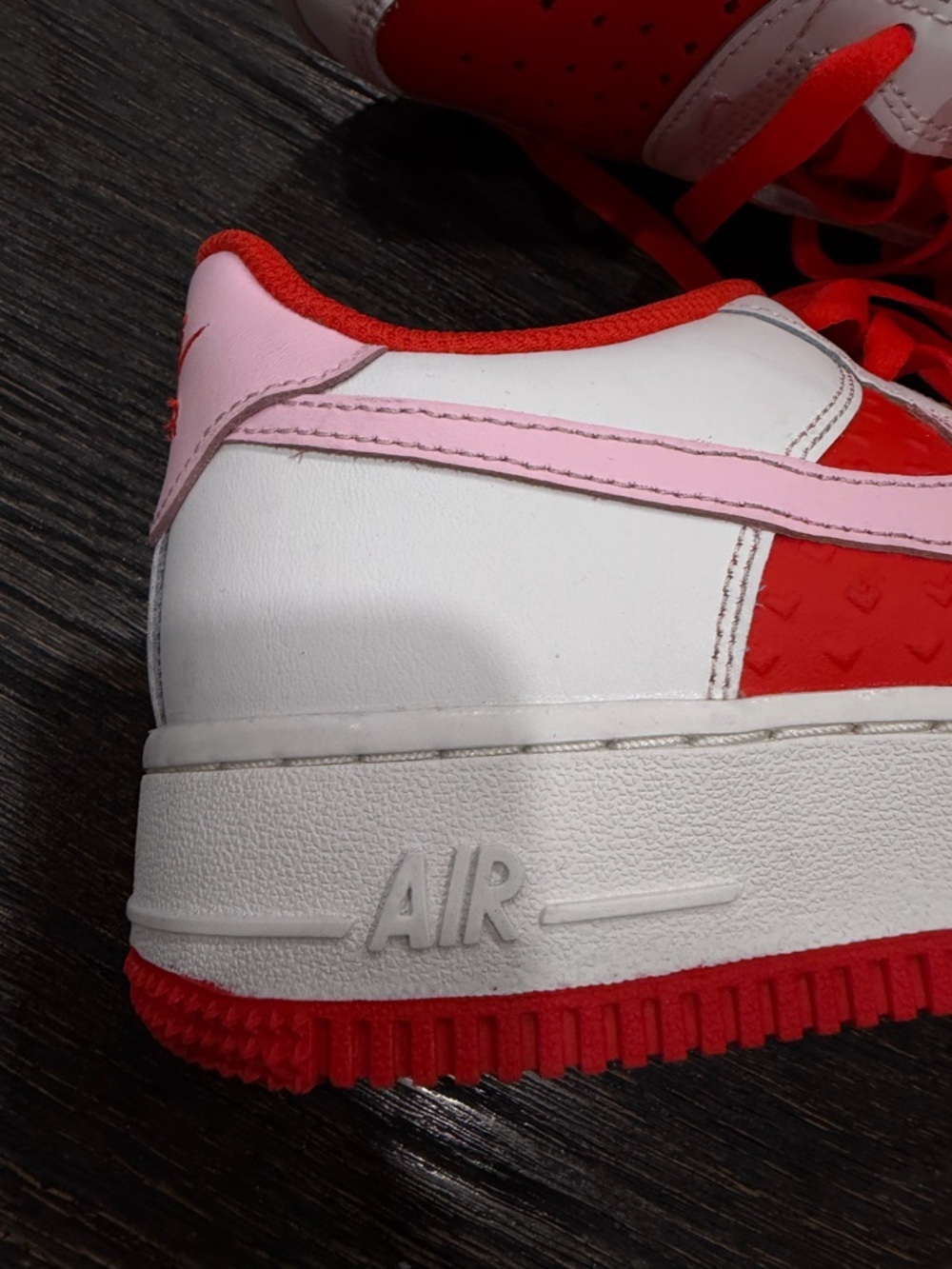 Nike Air Force 1 Low Valentine's Day GS 6.5Y used - Picture 2 of 13